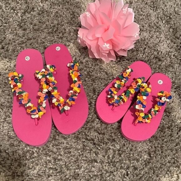 💐 Handmade Mommy and Me Flip Flops - Picture 3 of 13